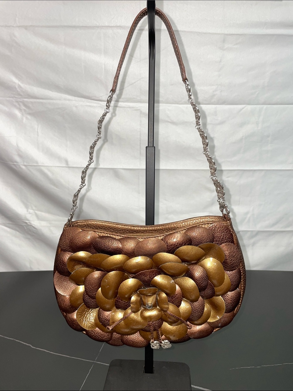 BRIGHTON ROSALIE LEATHER FLORAL HANDBAG FTL-08-227